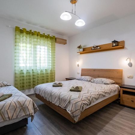 Vila Veronika 2 Pula Ngoại thất bức ảnh