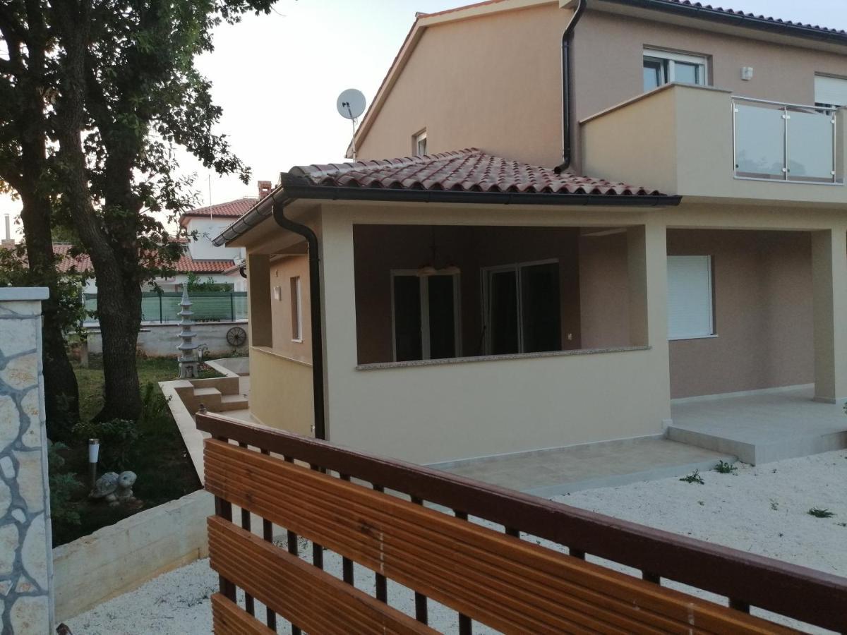Vila Veronika 2 Pula Ngoại thất bức ảnh
