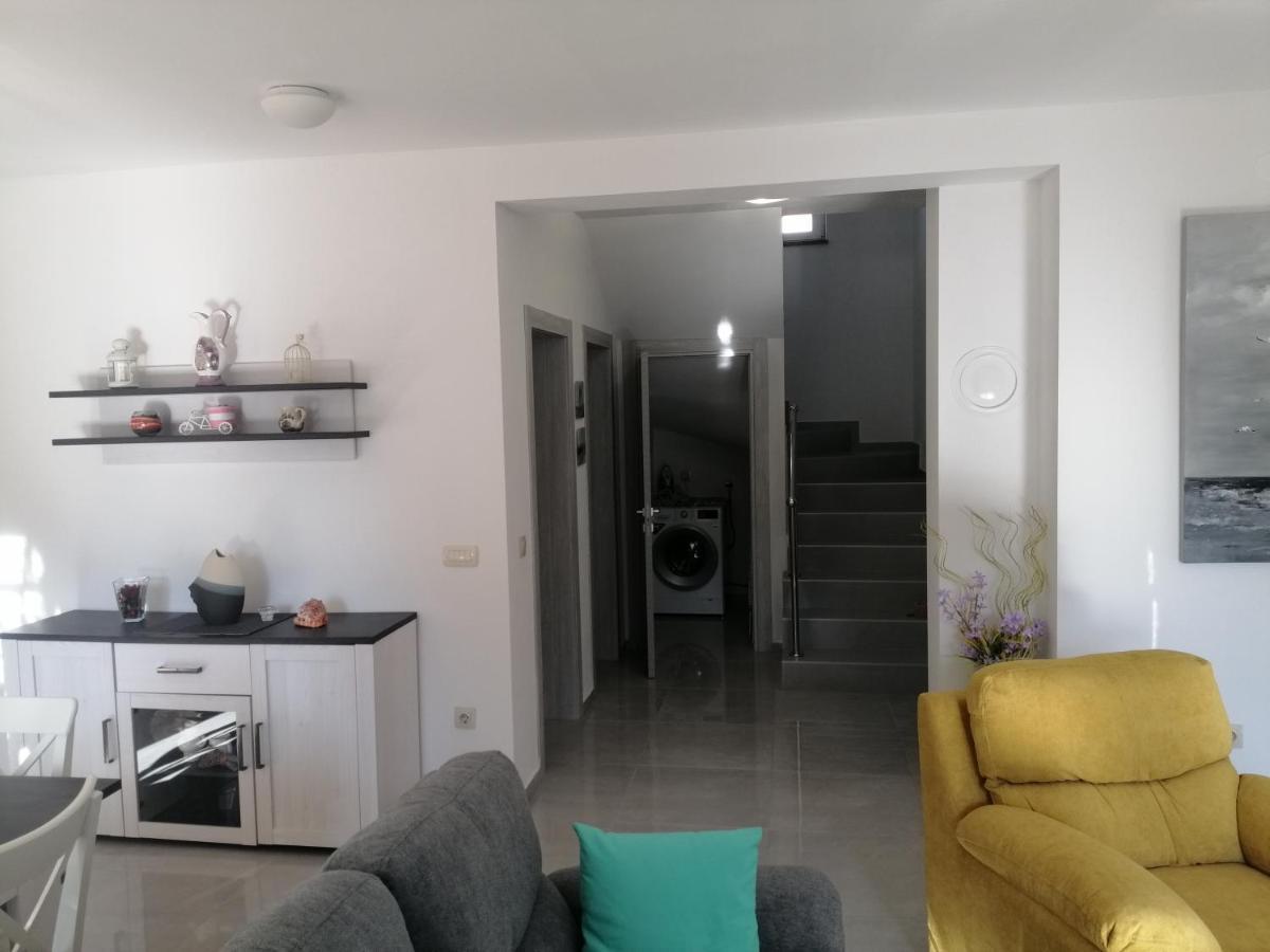 Vila Veronika 2 Pula Ngoại thất bức ảnh