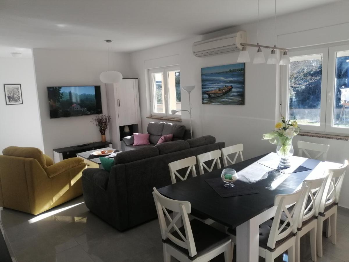 Vila Veronika 2 Pula Ngoại thất bức ảnh