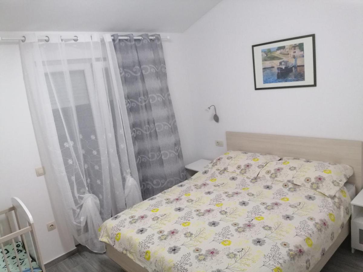 Vila Veronika 2 Pula Ngoại thất bức ảnh